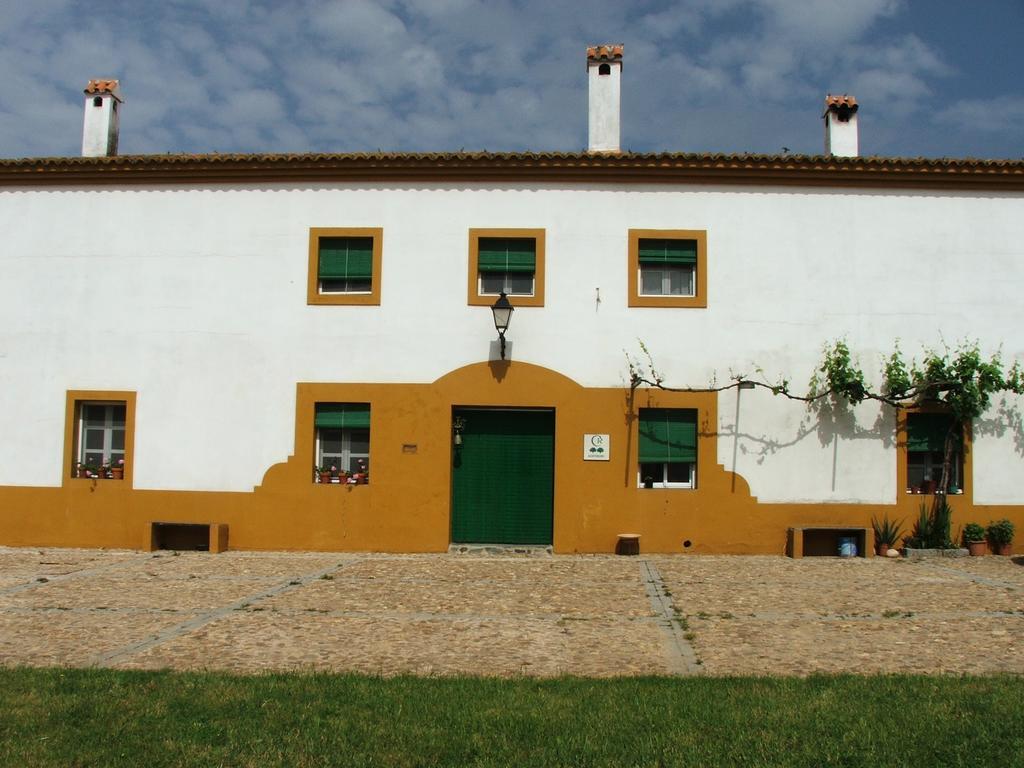Casa Rural Dehesa De Solana Herrera de Alcántara Kültér fotó